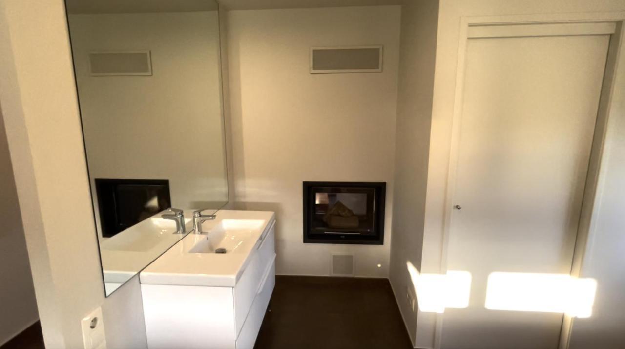 Apartaments Parapent Fly Escales オルラニャ エクステリア 写真